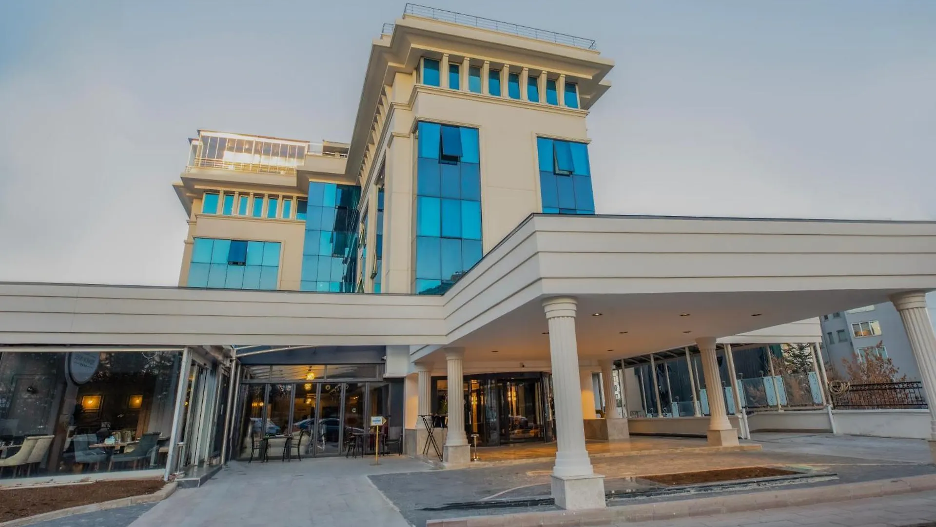 אנקרה Akman Premium Hotel